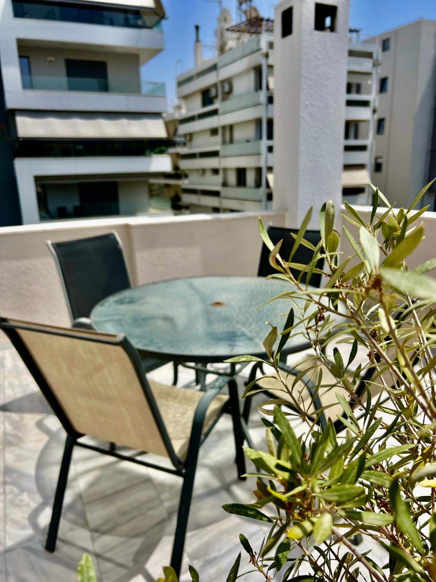 Brand New Brilliant Apartment At Athenian Riviera Kültér fotó