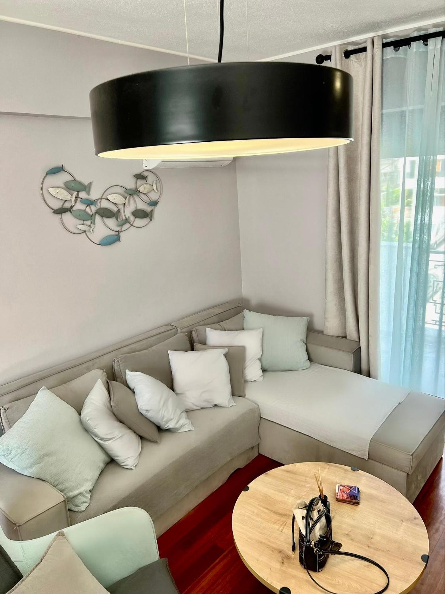 Brand New Brilliant Apartment At Athenian Riviera Kültér fotó