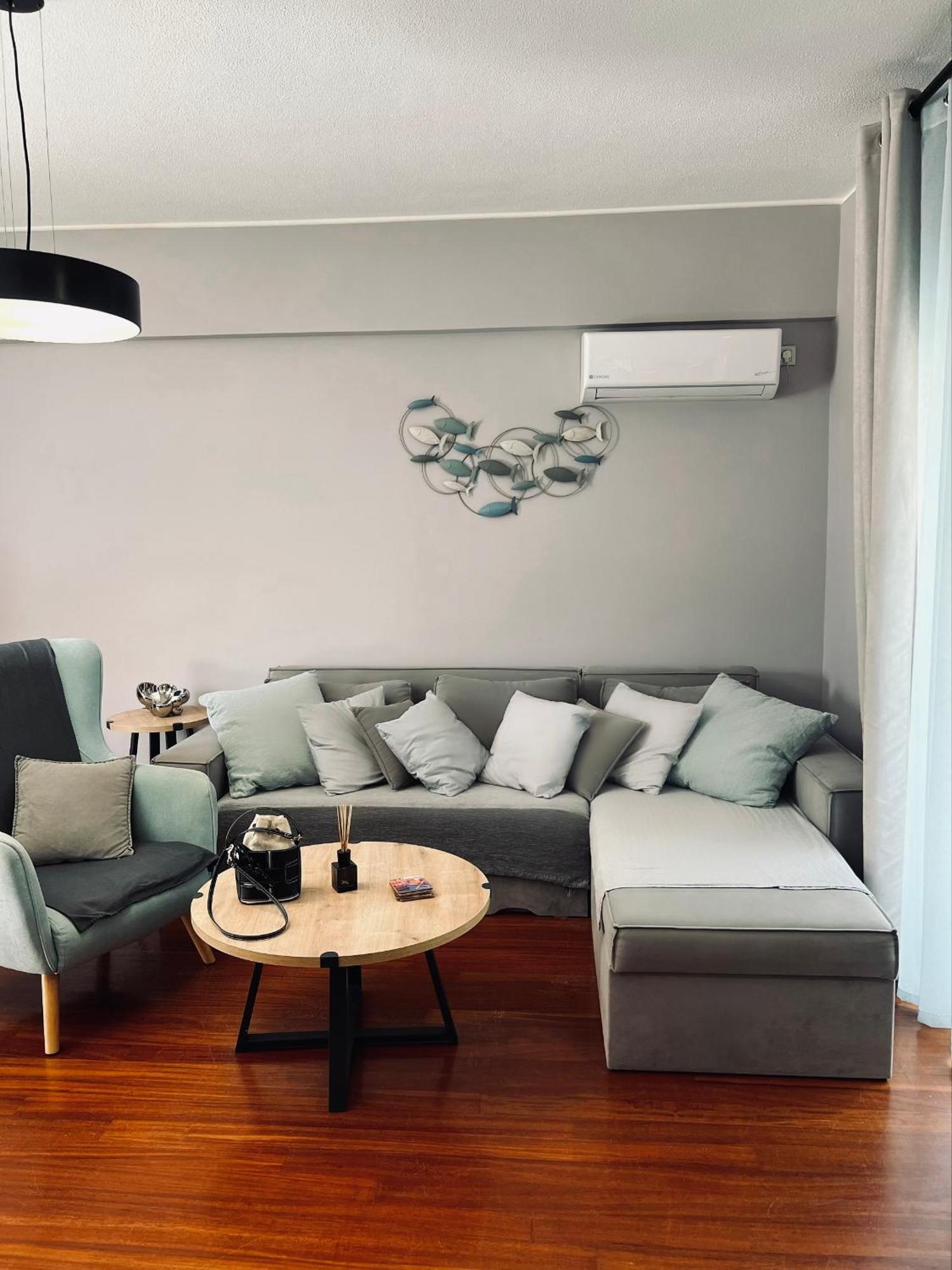 Brand New Brilliant Apartment At Athenian Riviera Kültér fotó